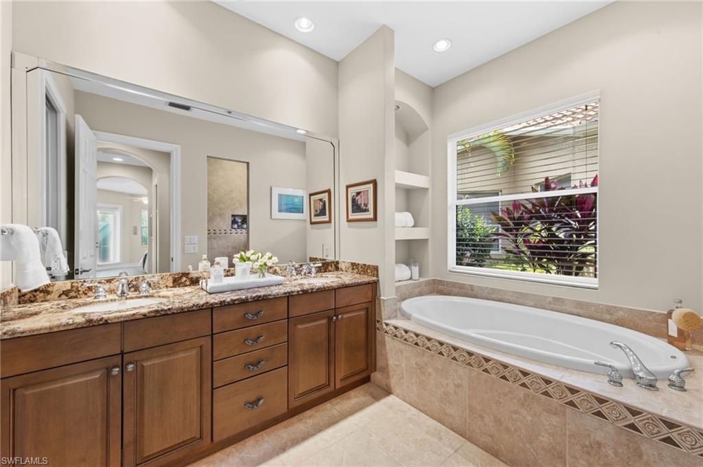 VILLA GRANDE - Residential