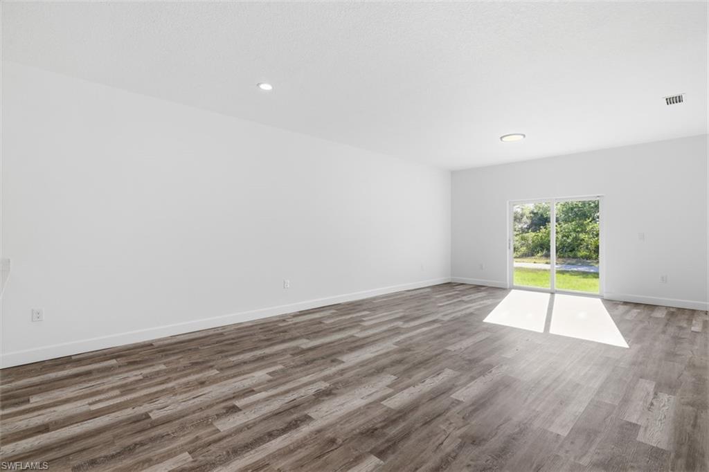 PORT CHARLOTTE - Residential Lease