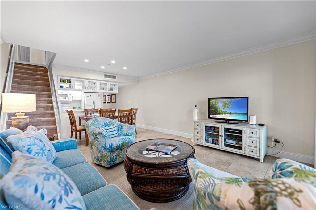 BAYSIDE VILLAS - Residential