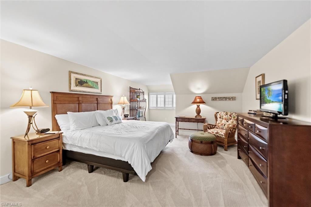 BAYSIDE VILLAS - Residential