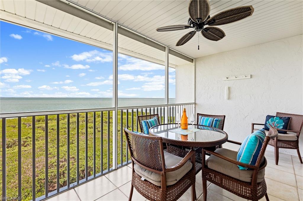 BAYSIDE VILLAS - Residential