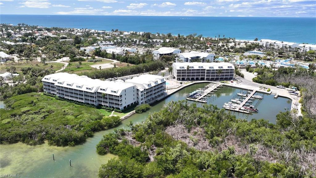 BAYSIDE VILLAS - Residential