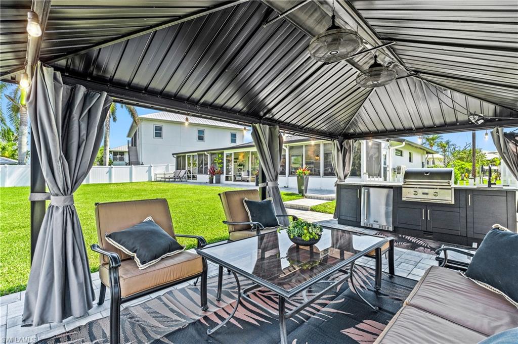 ISLAND PARK - Residential