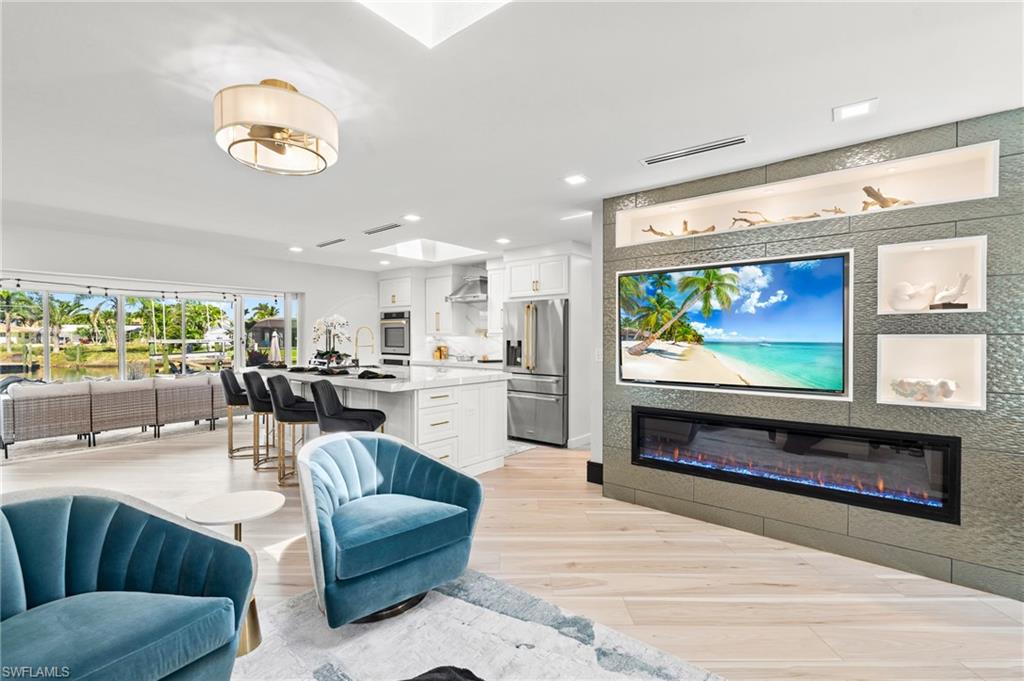 ISLAND PARK - Residential