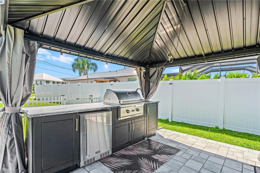 ISLAND PARK - Residential