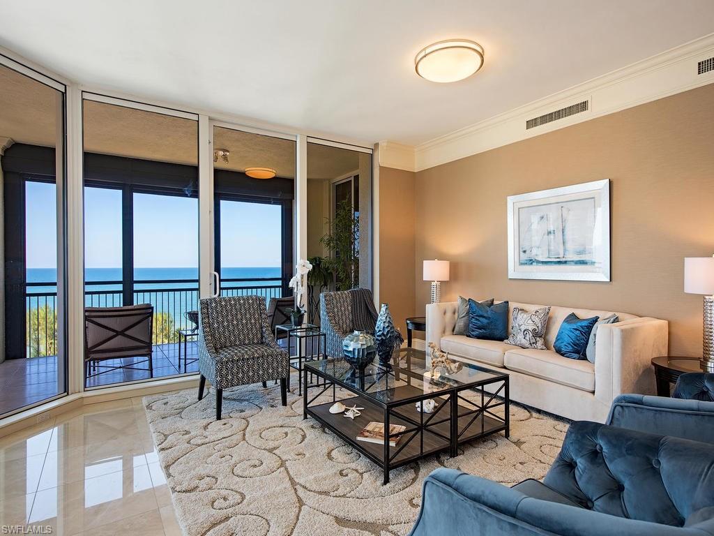 SEASONS AT NAPLES CAY - Residential