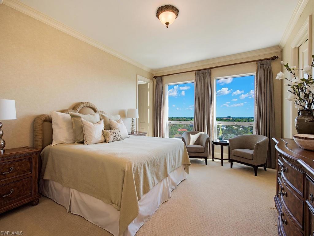 SEASONS AT NAPLES CAY - Residential