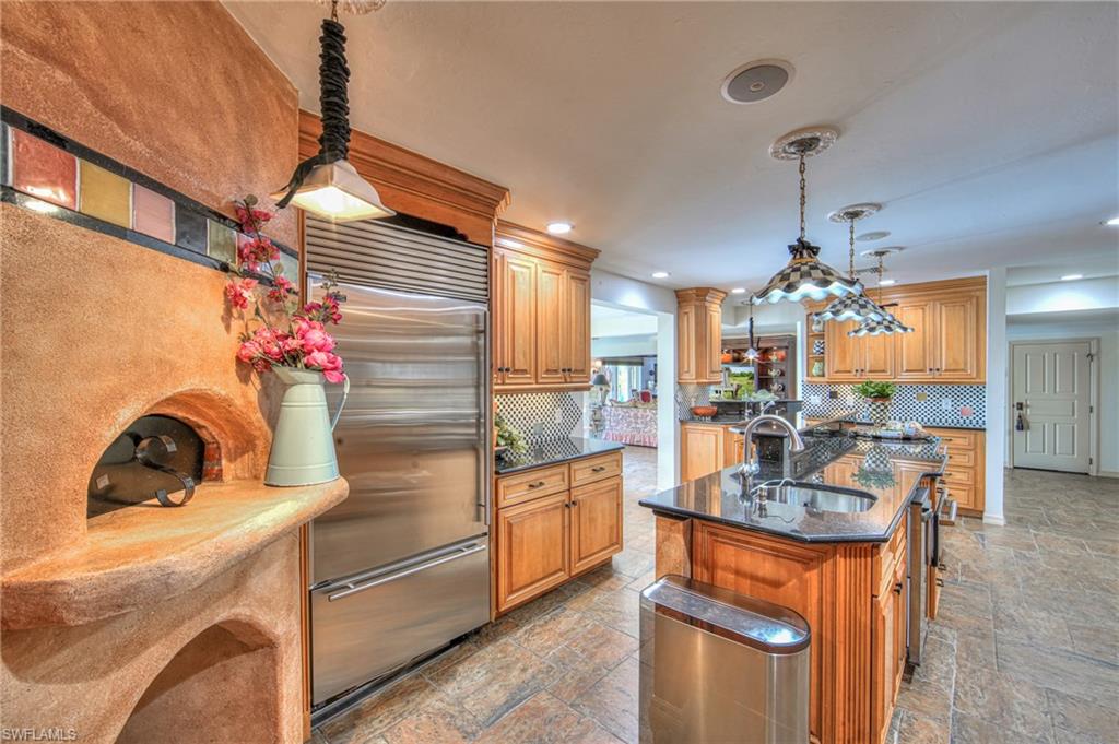 FIDDLESTICKS COUNTRY CLUB - Residential