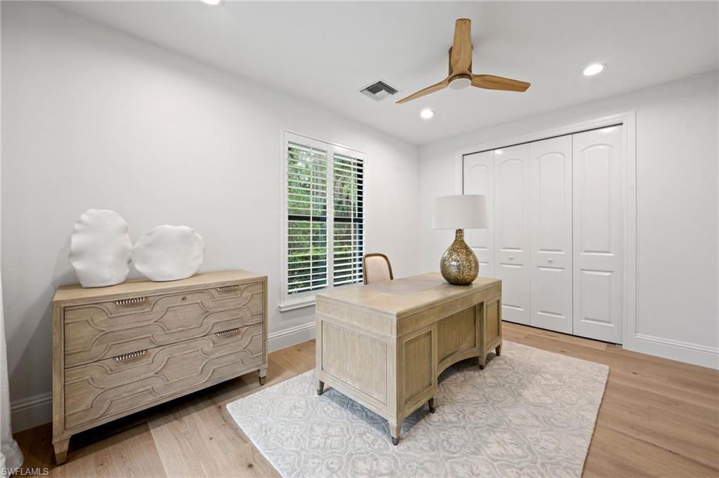 WILSHIRE LAKES - Residential