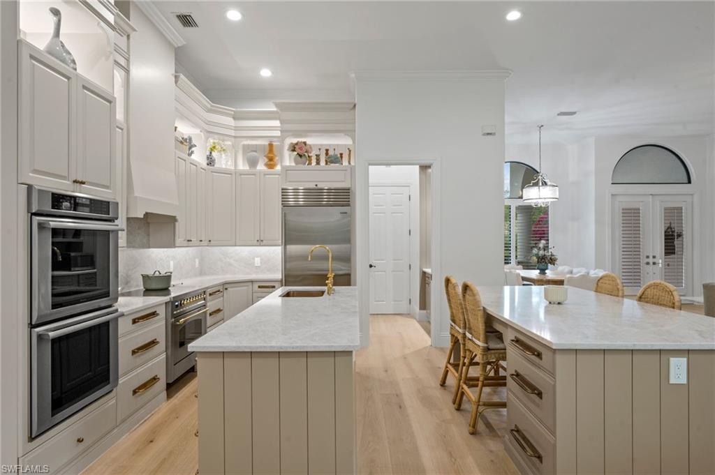 WILSHIRE LAKES - Residential