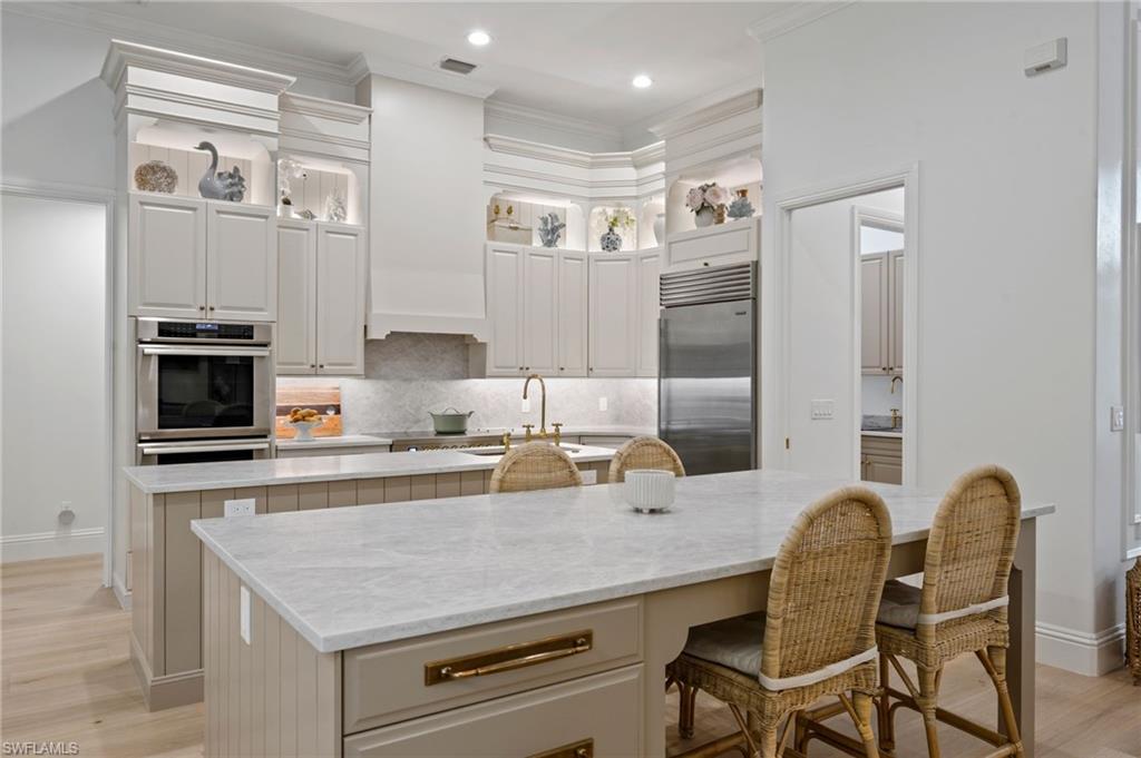 WILSHIRE LAKES - Residential