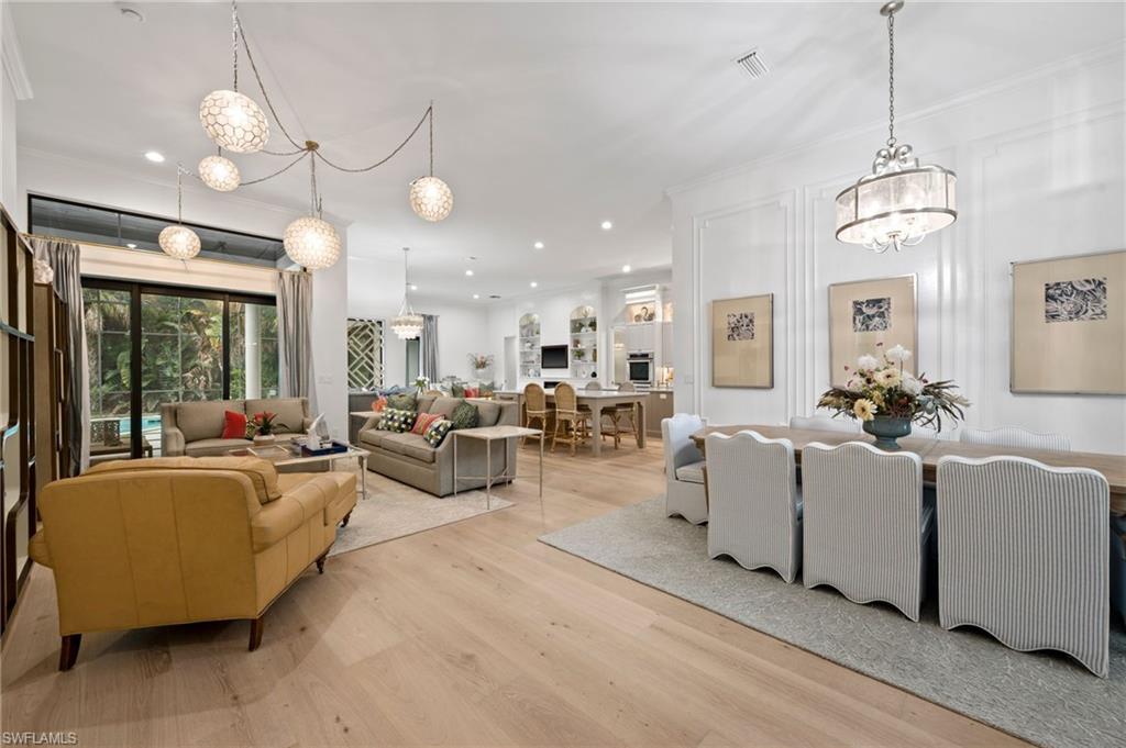 WILSHIRE LAKES - Residential