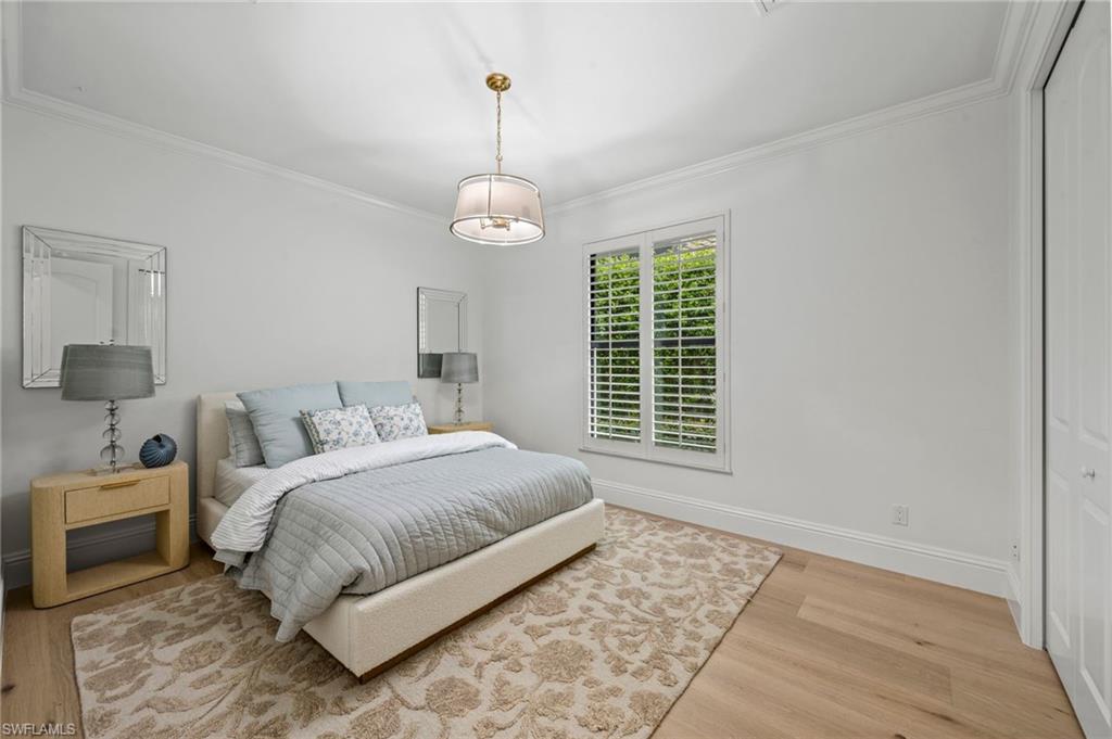 WILSHIRE LAKES - Residential