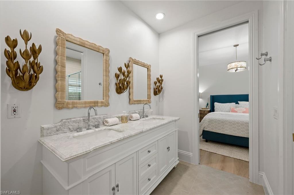 WILSHIRE LAKES - Residential