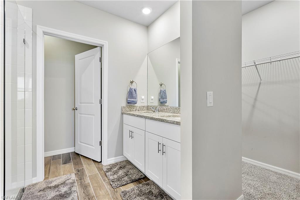 CRESCENT GROVE - Residential