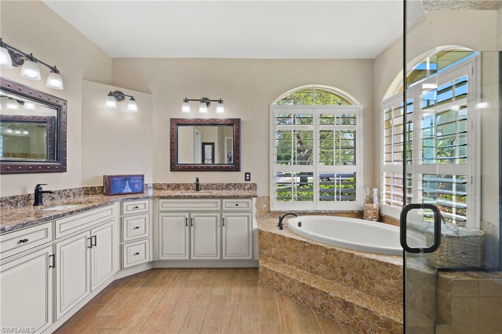 THE ENCLAVE - Residential