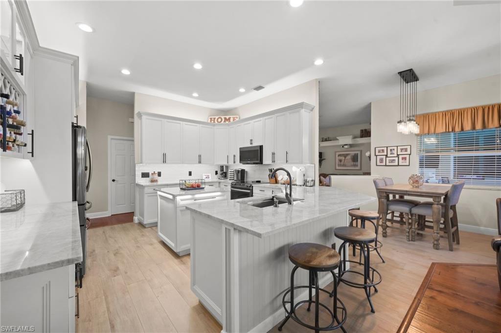 THE ENCLAVE - Residential