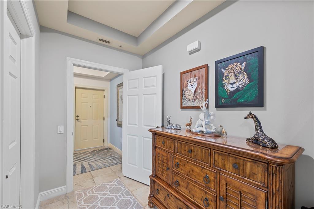 ST. TROPEZ - Residential