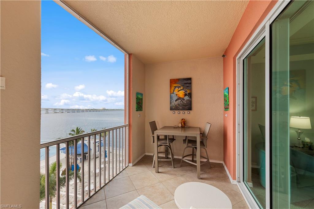 ST. TROPEZ - Residential