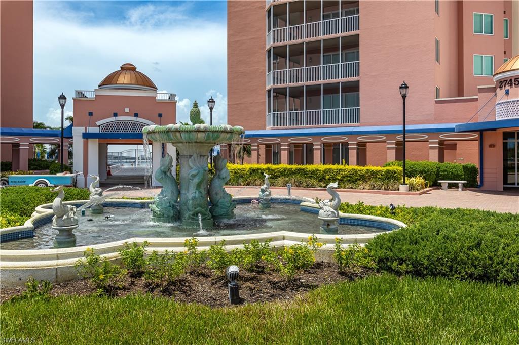 ST. TROPEZ - Residential