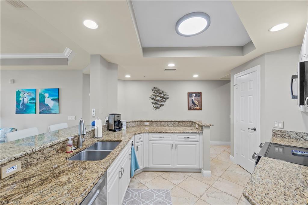 ST. TROPEZ - Residential