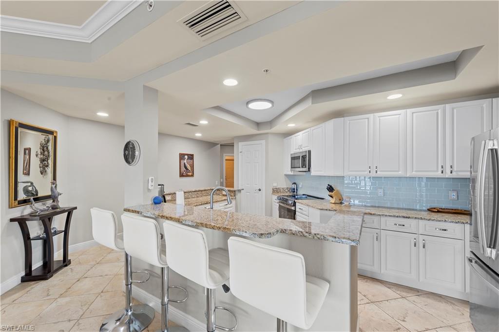 ST. TROPEZ - Residential