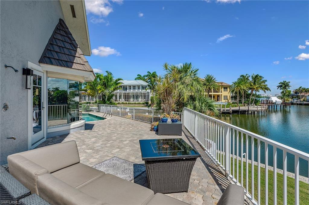 MARCO BEACH - Residential