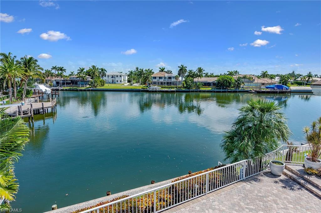 MARCO BEACH - Residential