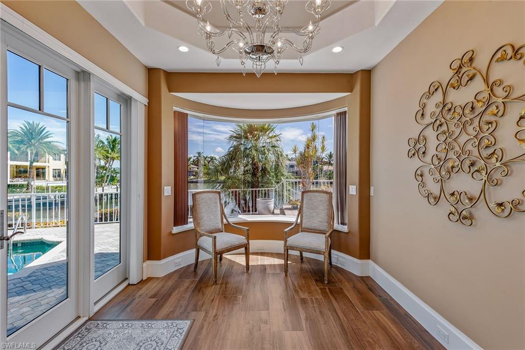 MARCO BEACH - Residential