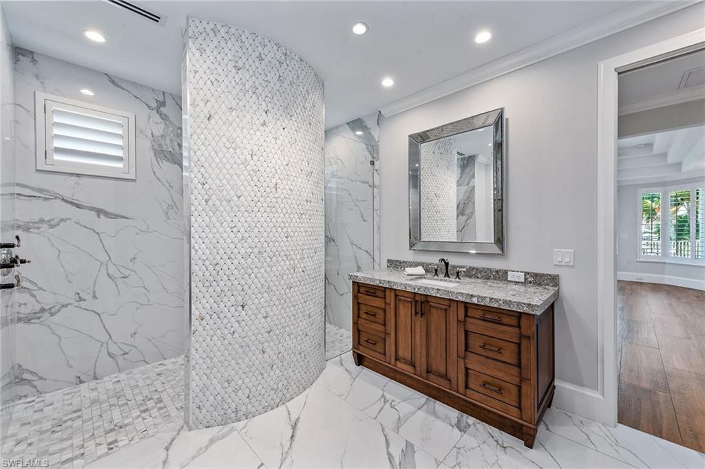 MARCO BEACH - Residential