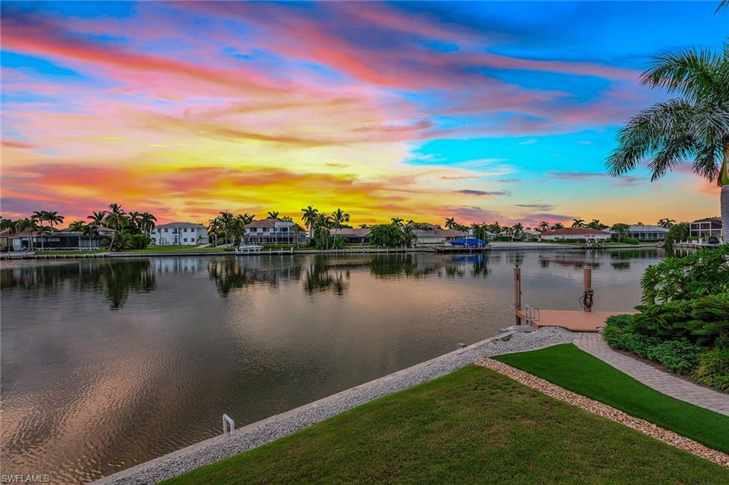 482 Clifton CT