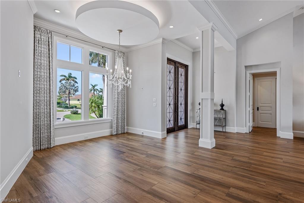 MARCO BEACH - Residential