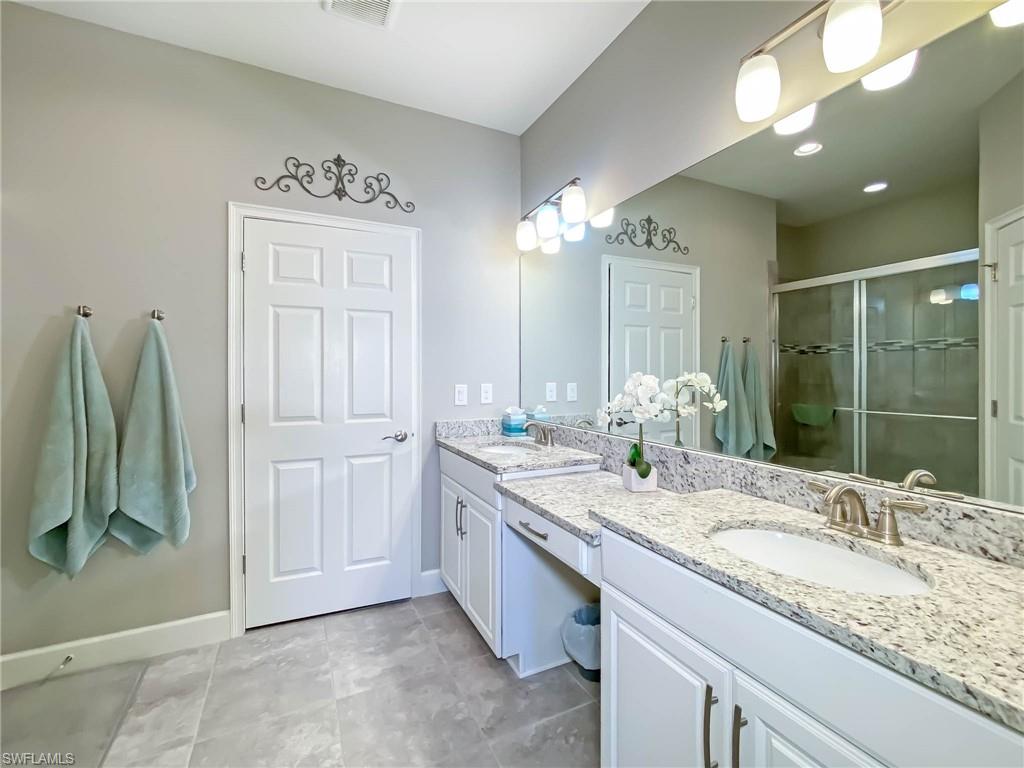 LUCAYA - Residential