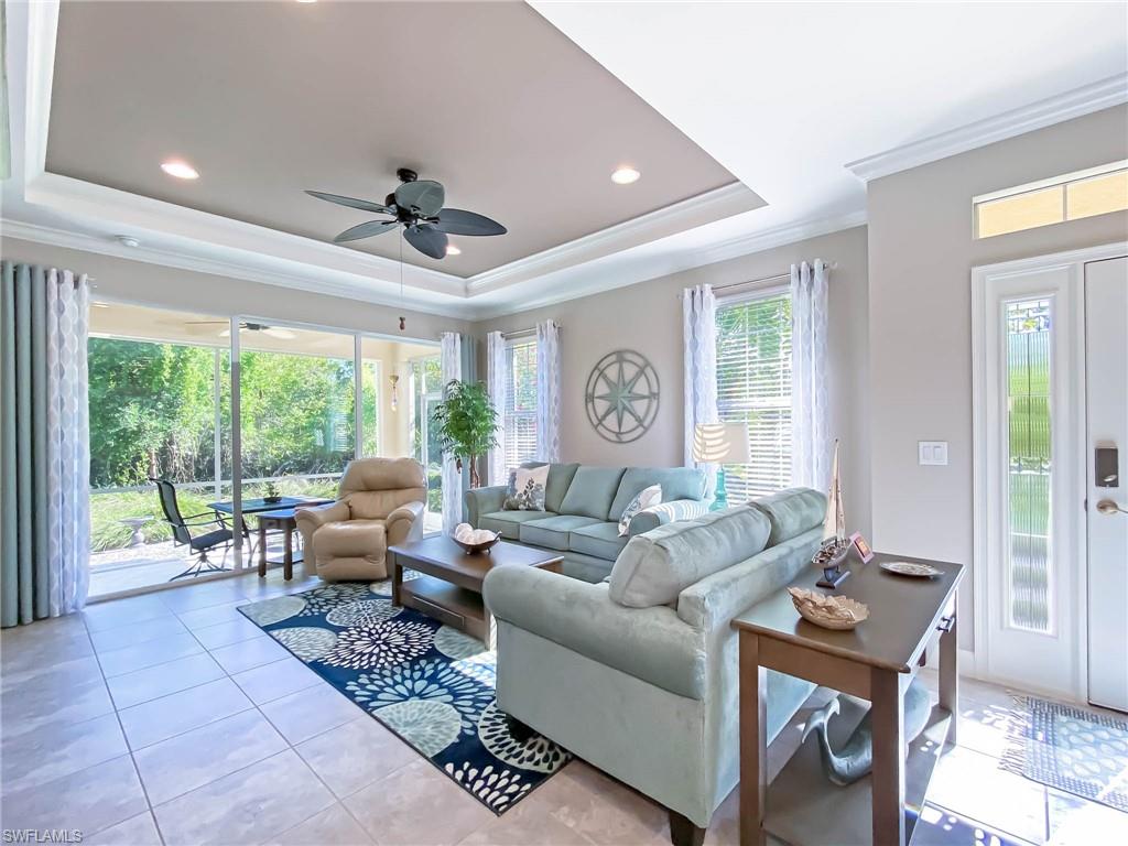 LUCAYA - Residential