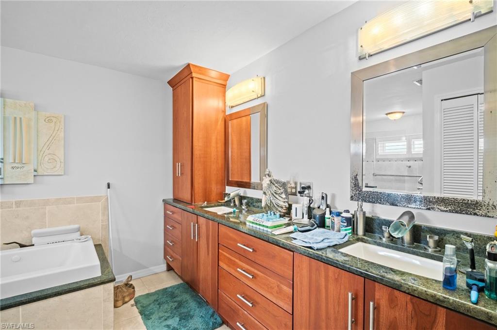 LOCHMOOR - Residential