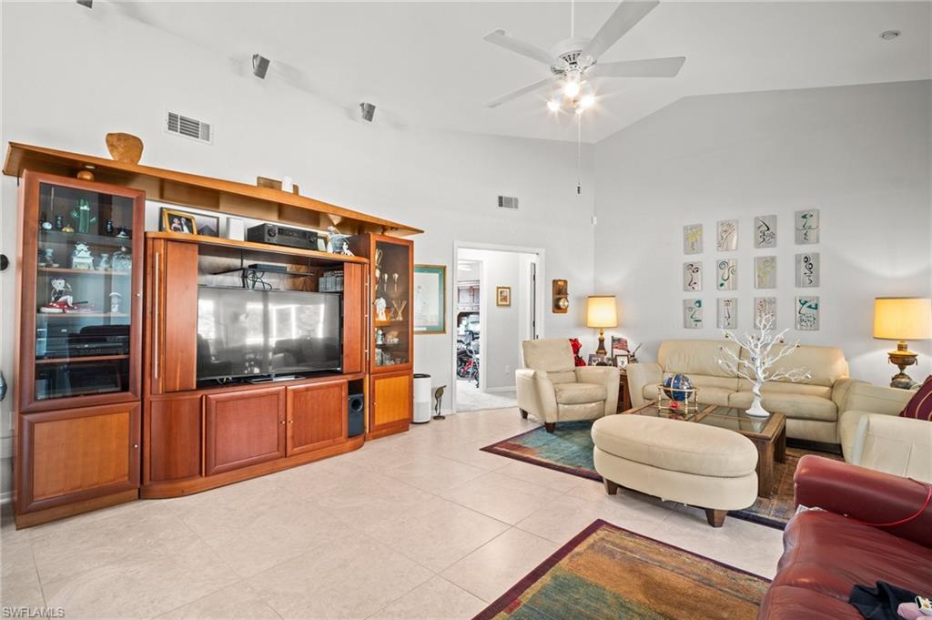 LOCHMOOR - Residential