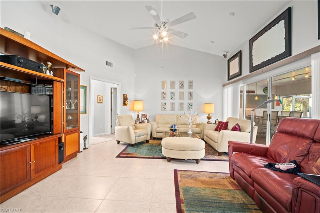 LOCHMOOR - Residential