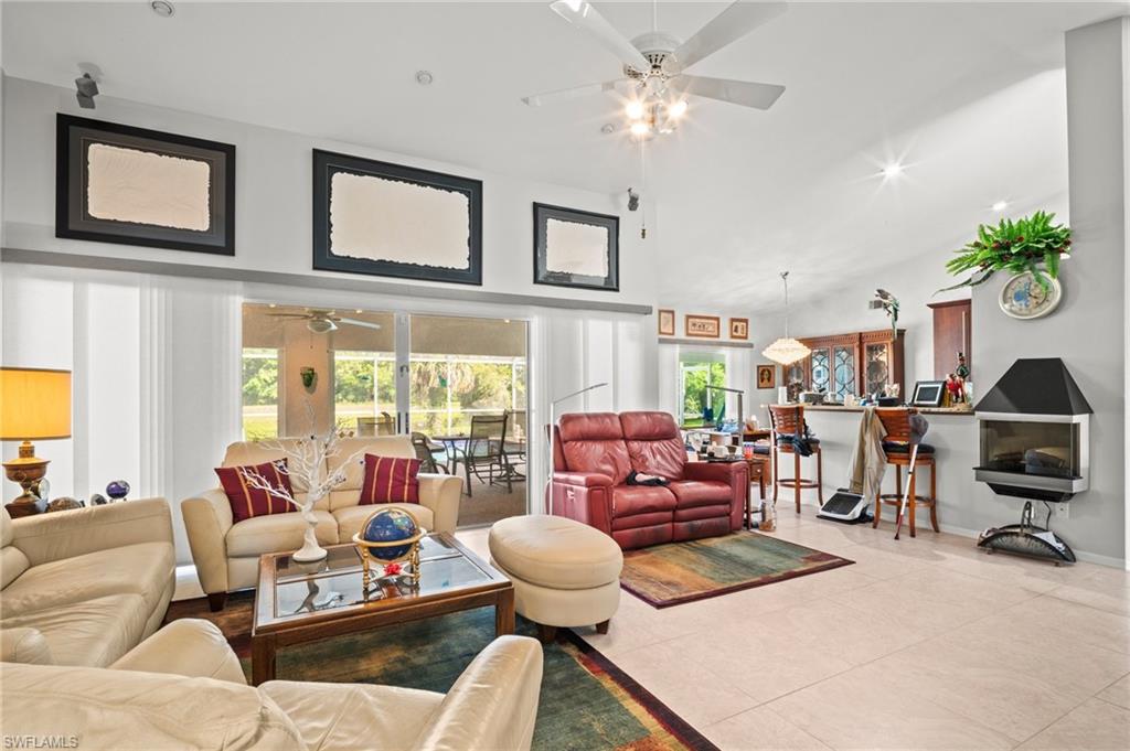 LOCHMOOR - Residential