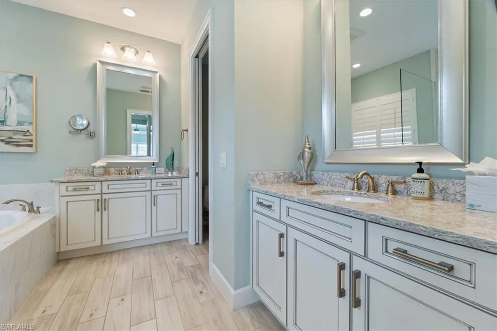 Naples, Florida 34113, United States, 4 Bedrooms Bedrooms, ,5 BathroomsBathrooms,Residential,Active,82264