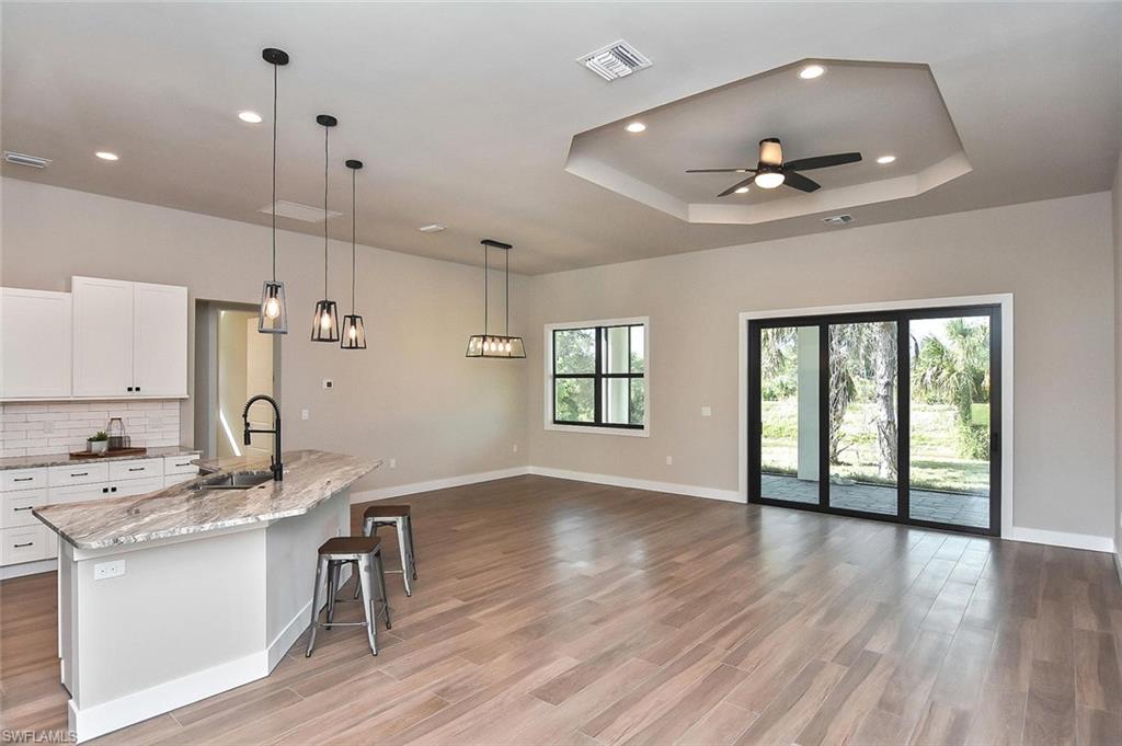 BUCKINGHAM PARK - Residential