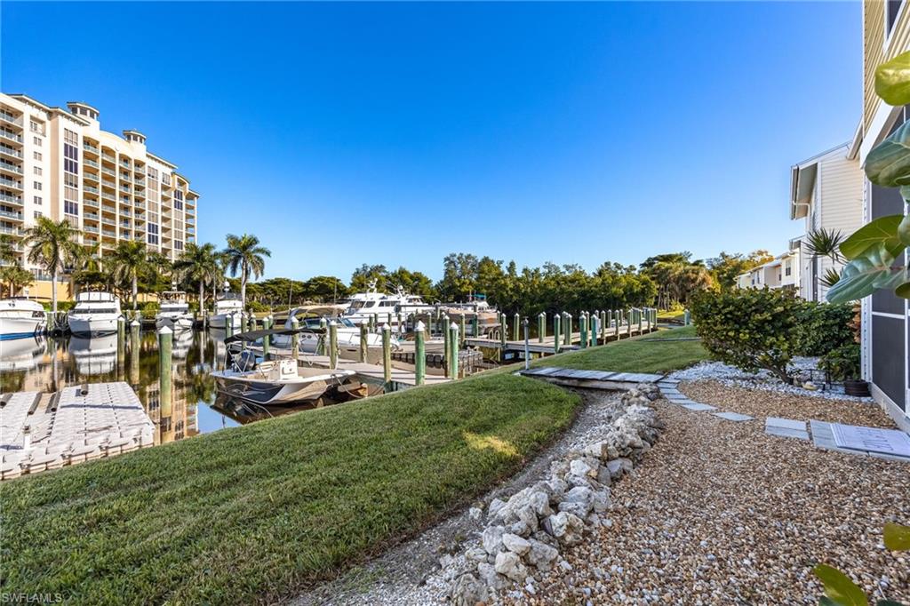 SHIPYARD VILLAS - Residential