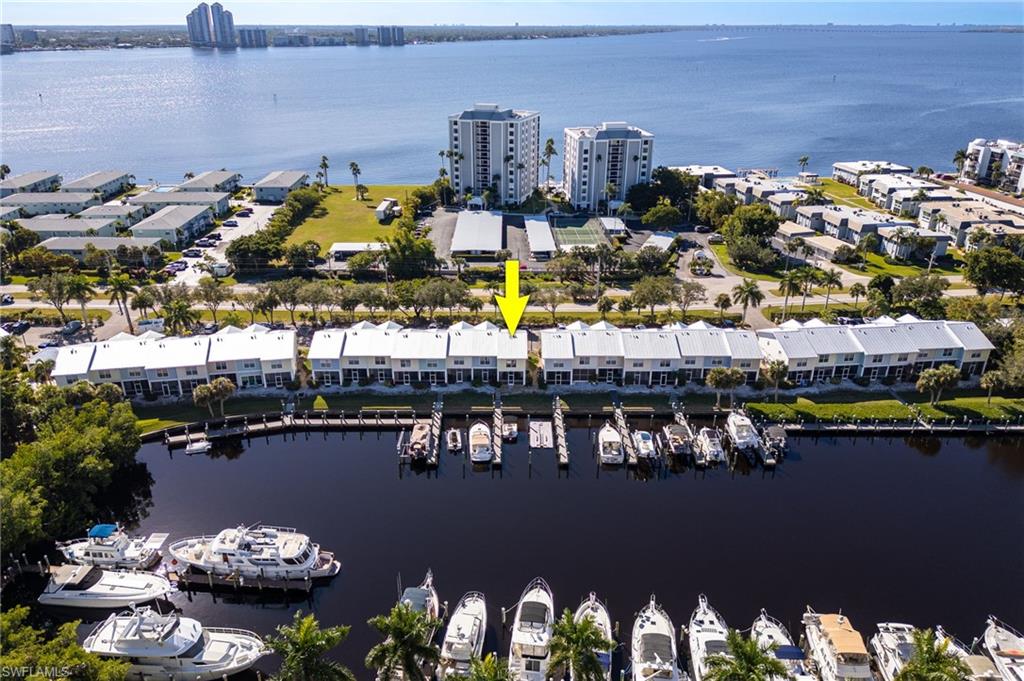 SHIPYARD VILLAS - Residential