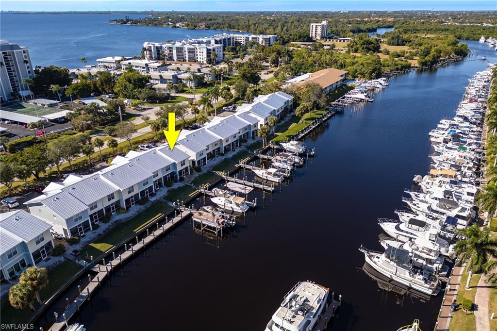 SHIPYARD VILLAS - Residential