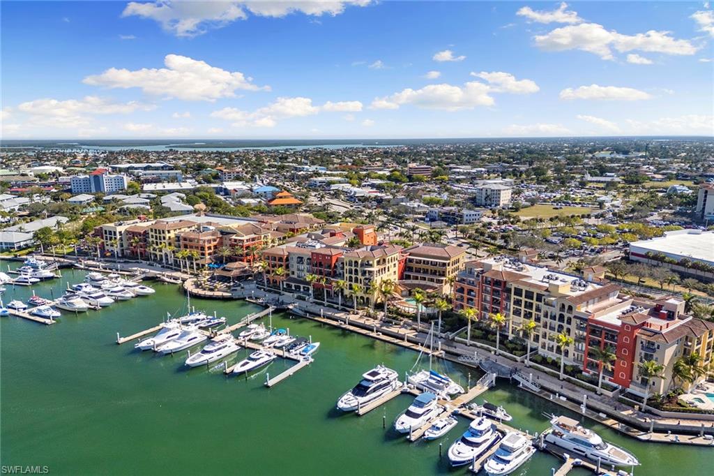 ESPLANADE - Residential