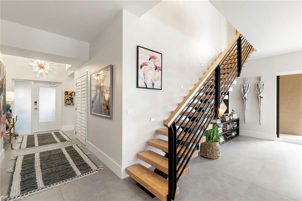 ESPLANADE - Residential