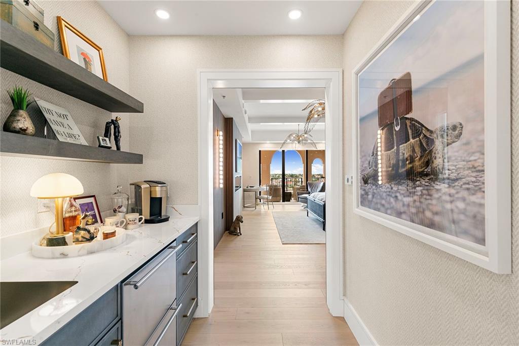 ESPLANADE - Residential