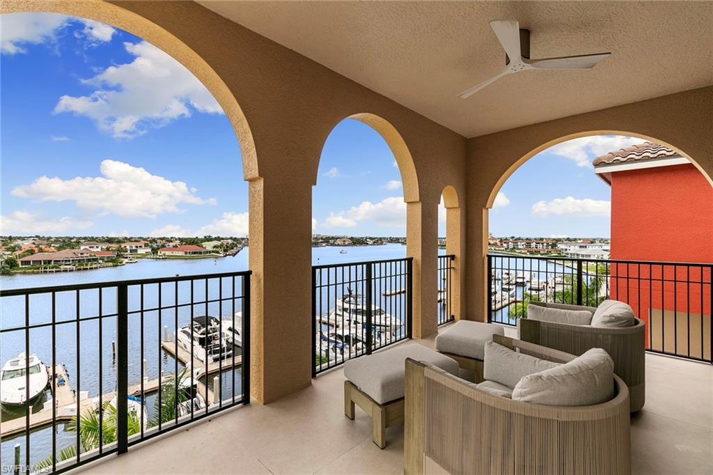 ESPLANADE - Residential