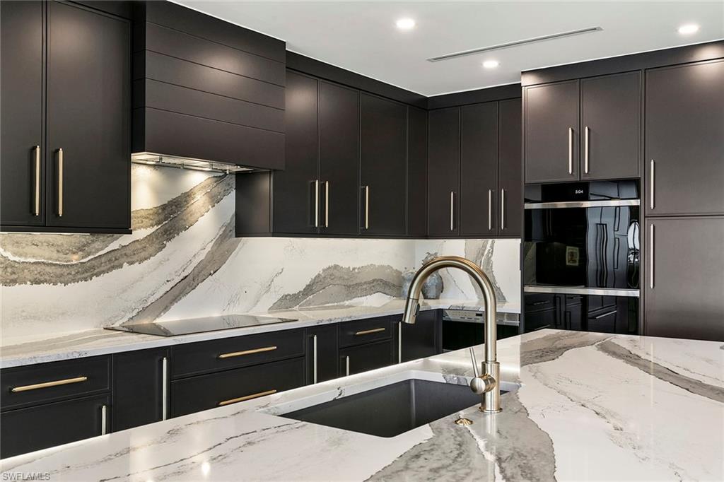 ESPLANADE - Residential