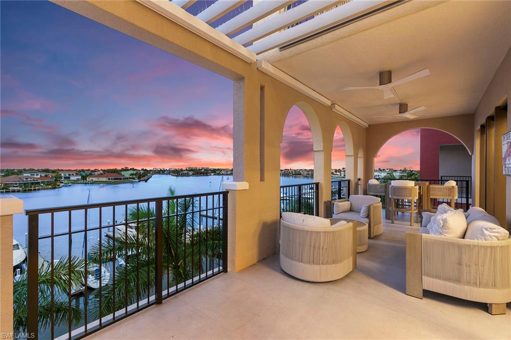 ESPLANADE - Residential