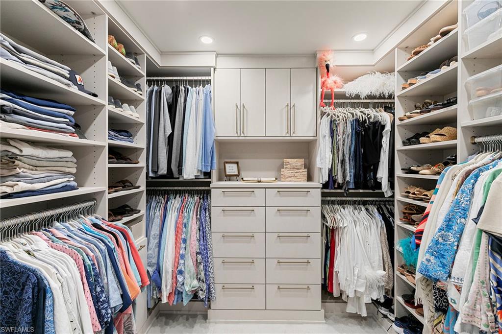 ESPLANADE - Residential